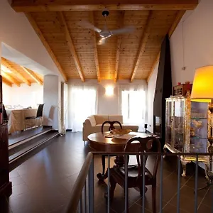 https://la-luna-nel-borgo.hotelitalianriviera.com